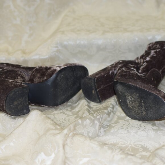 Steve Madden Velvet Booties Size 7.5 - Picture 6 of 13